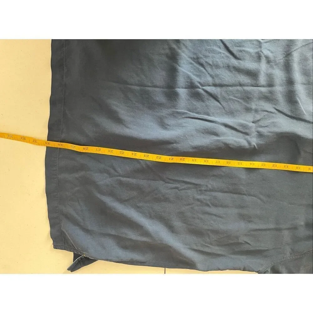 Tommy Bahama Blue Floral Button Down Shirt- L - Picture 5 of 5